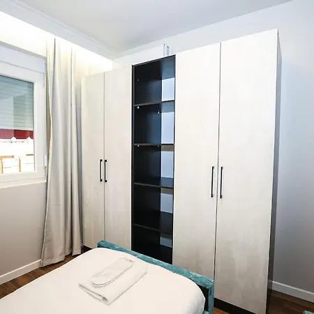 Διαμέρισμα Great Style 2 Bedroom Apartment, Komuna E Parisit Τίρανα