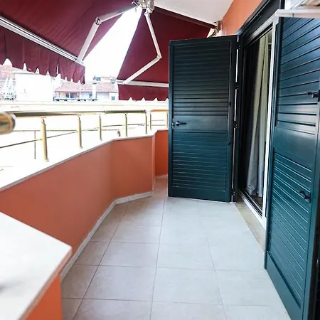 Great Style 2 Bedroom Apartment, Komuna E Parisit * Τίρανα