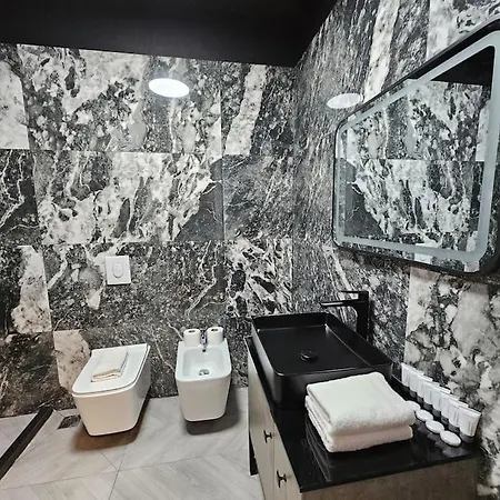 Great Style 2 Bedroom Apartment, Komuna E Parisit * Τίρανα