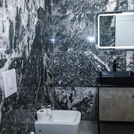 Διαμέρισμα Great Style 2 Bedroom Apartment, Komuna E Parisit *